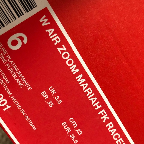 NWT Nike Zoom Mariah flyknit - Picture 8 of 8